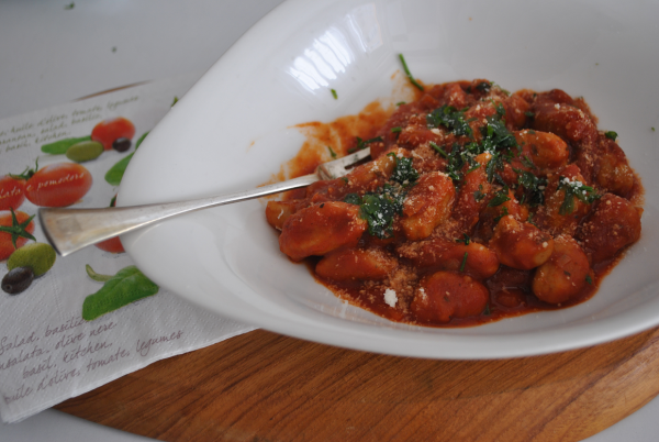 édesburgonya gnocchi paradicsomszósszal