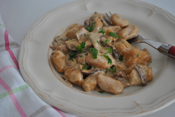 édesburgonya gnocchi vargányával2