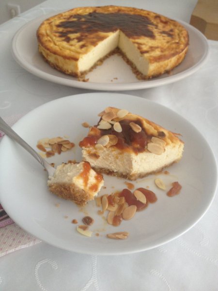 sajttorta almakaramellel